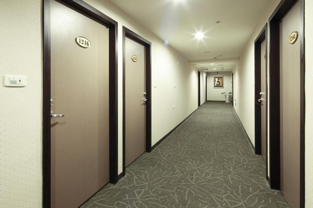 Lincoln Hotel Tainan Dış mekan fotoğraf