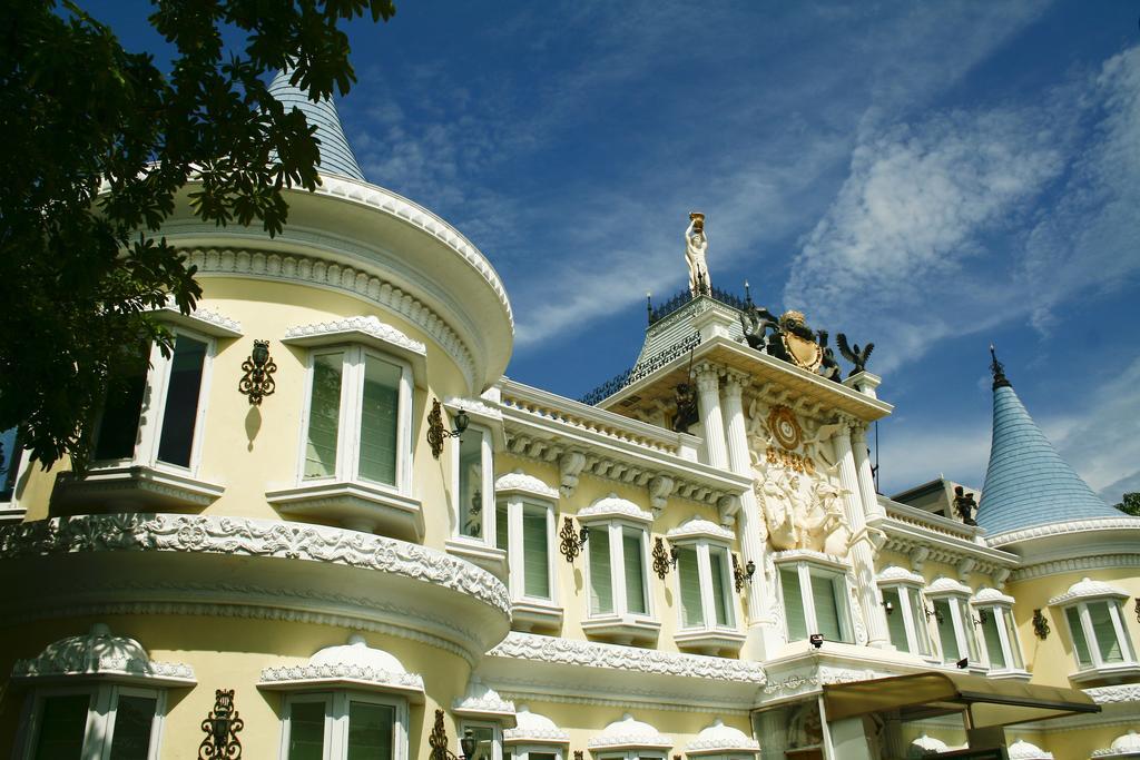 Lincoln Hotel Tainan Dış mekan fotoğraf