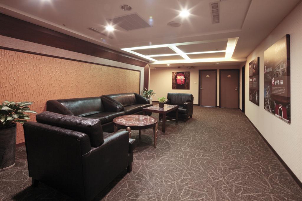 Lincoln Hotel Tainan Dış mekan fotoğraf