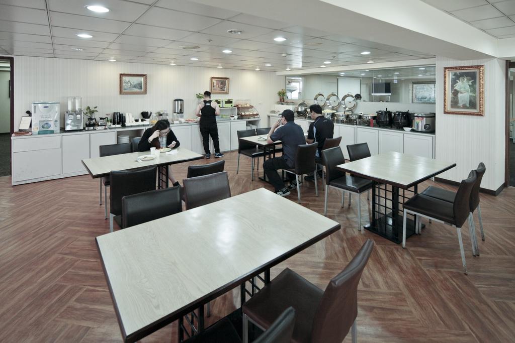 Lincoln Hotel Tainan Dış mekan fotoğraf